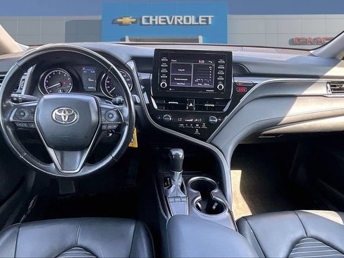 Used 2024 Toyota Camry SE FWD image 7