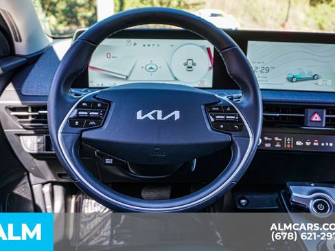 Used 2024 Kia EV6 Light image 28