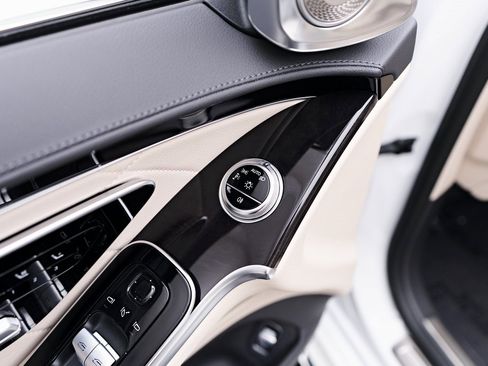 Used 2024 Mercedes-Benz S 580e 4MATIC Sedan image 38