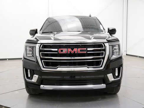 Used 2023 GMC Yukon XL SLT AWD/4WD image 2