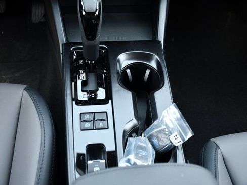 New 2026 Subaru Outback Premium image 25