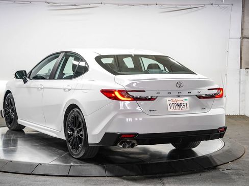 Certified 2025 Toyota Camry SE w/ Convenience Package FWD image 3