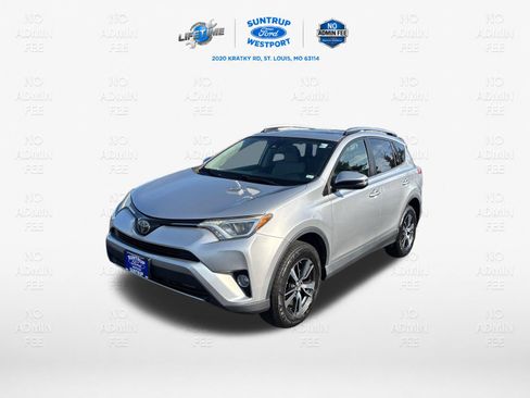 Used 2018 Toyota RAV4 XLE w/ Plus Extra Value Package AWD/4WD image 9