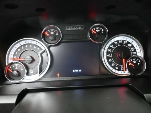 Used 2023 RAM 1500 Classic SLT w/ Electronics Group AWD/4WD image 14