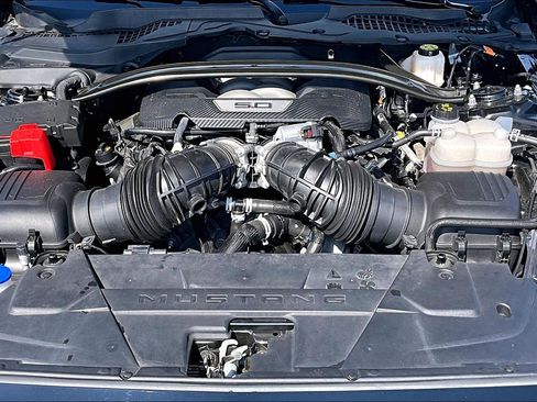 Used 2024 Ford Mustang GT Premium image 9