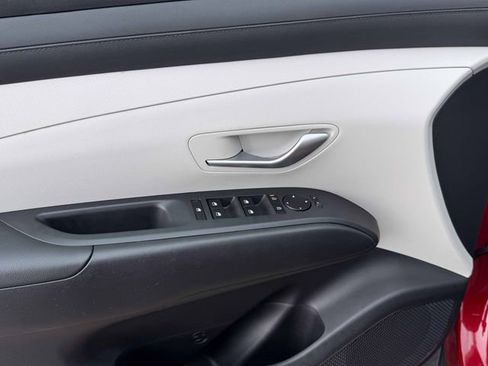 Used 2026 Hyundai Tucson Blue SE image 27