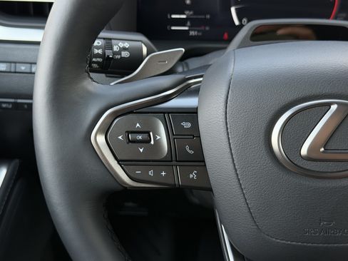 Used 2026 Lexus GX 550 w/ Accessory Package (2T) AWD/4WD image 18