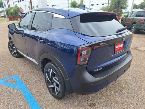 Certified 2025 Nissan Kicks SV image 5