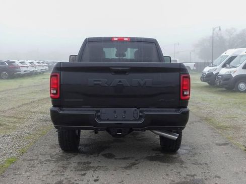 New 2026 RAM 3500 Big Horn AWD/4WD image 7