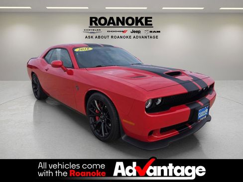 Used 2016 Dodge Challenger SRT Hellcat image 11