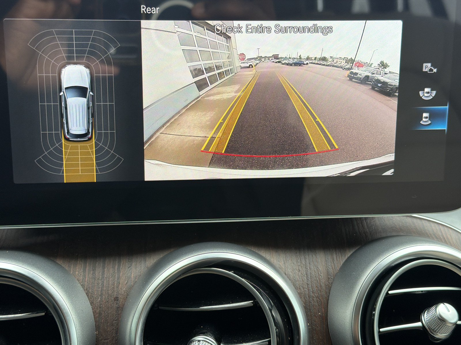 Used 2022 Mercedes-Benz GLC 300 4MATIC image 19