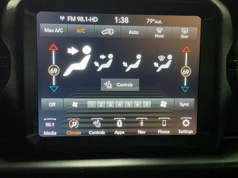 Used 2021 Jeep Wrangler Unlimited Sahara w/ Uconnect 4C Nav & Sound Group image 33