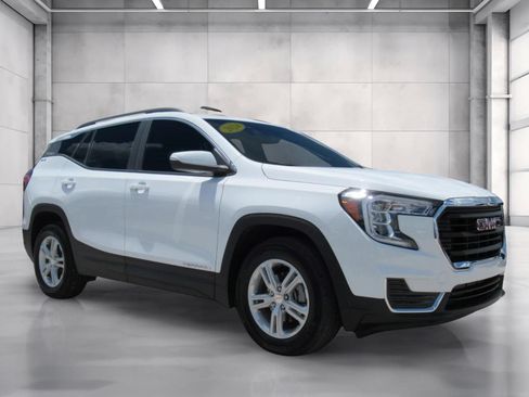 Used 2024 GMC Terrain SLE w/ Driver Convenience Package FWD image 1