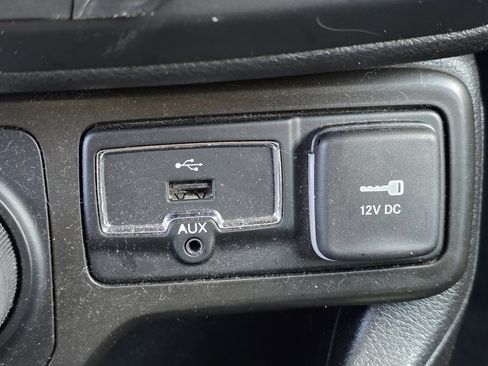 Used 2020 Jeep Renegade Altitude image 20