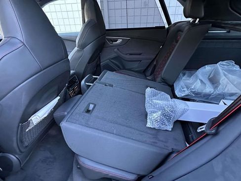 New 2026 Audi RS Q8 performance image 5