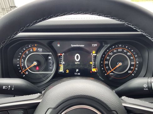 New 2026 Jeep Gladiator Sport AWD/4WD image 11