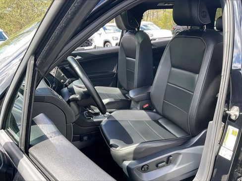 Certified 2021 Volkswagen Tiguan SE R-Line AWD/4WD image 10