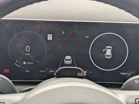 Certified 2025 Hyundai Tucson Limited image 21