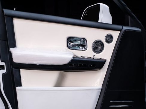 Used 2019 Rolls-Royce Phantom Sedan RWD image 28