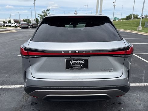 Used 2023 Lexus RX 350 Premium w/ Cold Area Package AWD/4WD image 9