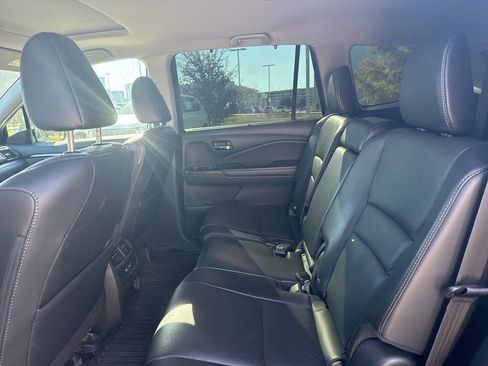 Used 2021 Honda Pilot Special Edition image 17