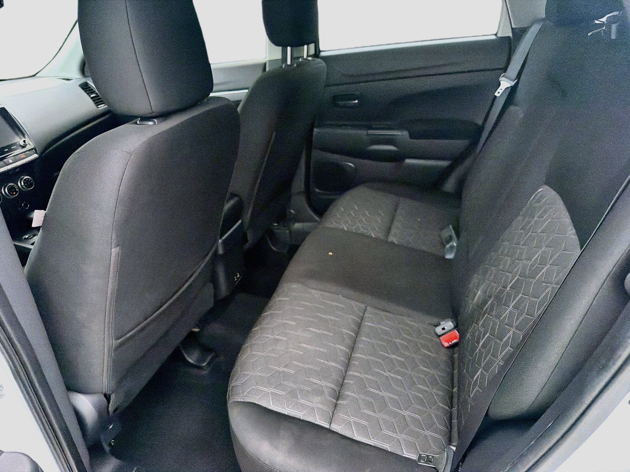 Used 2024 Mitsubishi Outlander Sport LE AWD/4WD image 21