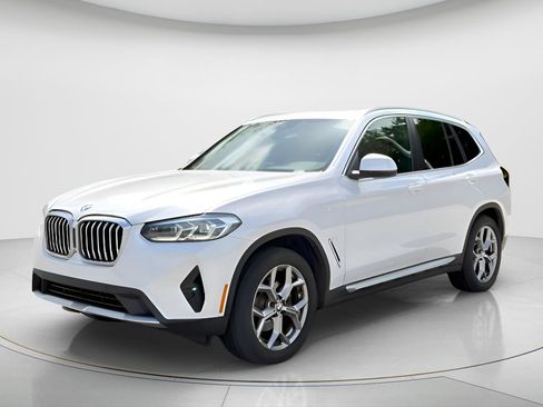 Used 2023 BMW X3 sDrive30i w/ Premium Package RWD image 1