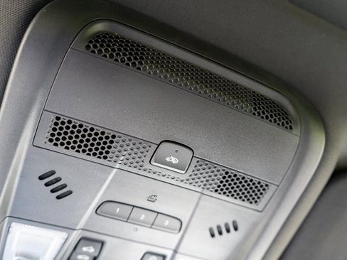 Used 2024 Cadillac XT6 Sport image 44