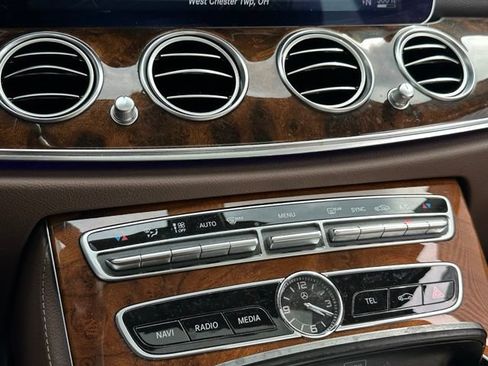 Used 2020 Mercedes-Benz E 350 4MATIC Sedan image 25