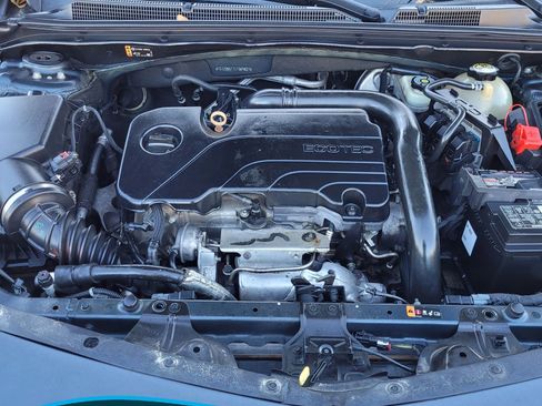 Used 2020 Chevrolet Malibu LT image 18