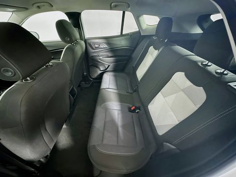 Used 2025 Chevrolet Trax LS image 26