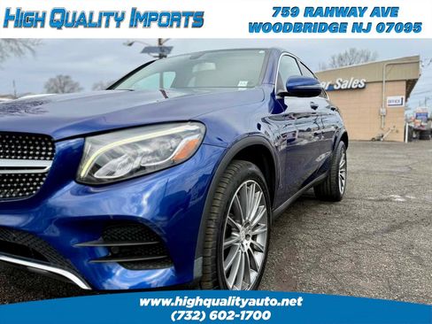 Used 2017 Mercedes-Benz GLC 300 4MATIC Coupe image 9