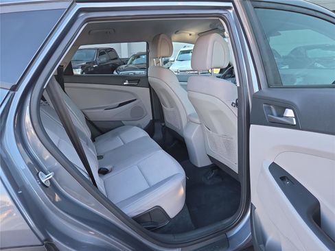 Used 2018 Hyundai Tucson SEL image 30