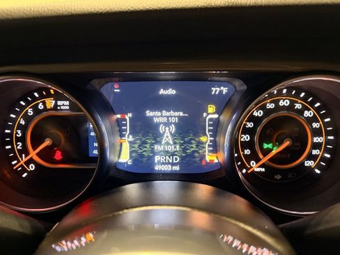 Used 2021 Jeep Wrangler Unlimited Sahara AWD/4WD image 18