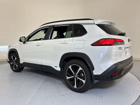 Used 2023 Toyota Corolla Cross XSE w/ Convenience Package image 3