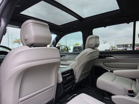New 2026 Jeep Grand Wagoneer Limited AWD/4WD image 10