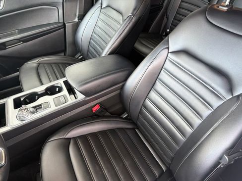 Used 2022 Ford Edge SEL w/ Convenience Package AWD/4WD image 9