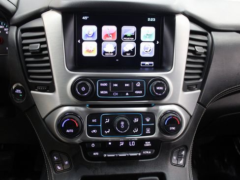 Used 2017 GMC Yukon SLT w/ HD Trailering Package image 44