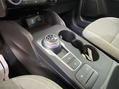Used 2022 Ford Escape SE w/ Cold Weather Package AWD/4WD image 27