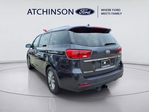 Used 2020 Kia Sedona EX FWD image 6