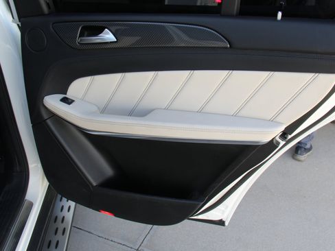 Used 2019 Mercedes-Benz GLS 63 AMG 4MATIC image 34