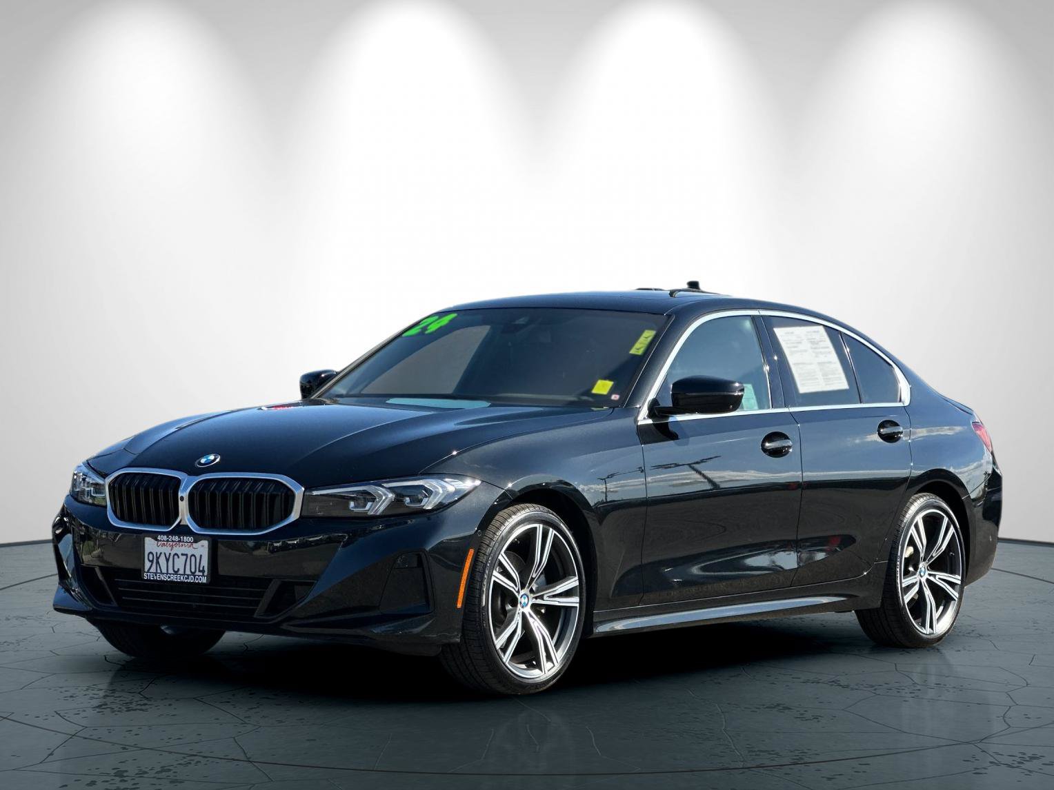 Used 2024 BMW 330i Sedan w/ Premium Package RWD image 6