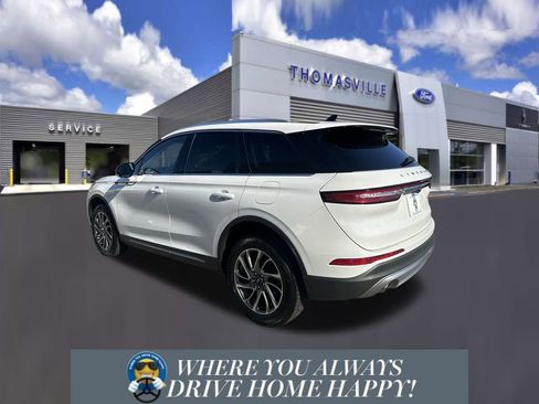 Certified 2022 Lincoln Corsair FWD w/ Equipment Group 101A image 4