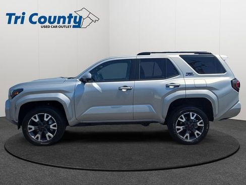 Used 2026 Toyota 4Runner TRD Sport Premium RWD image 4