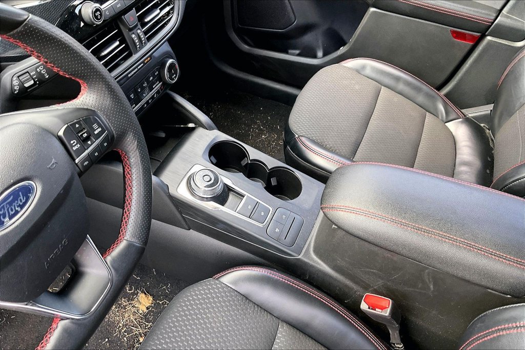 Used 2024 Ford Escape ST-Line AWD/4WD image 17