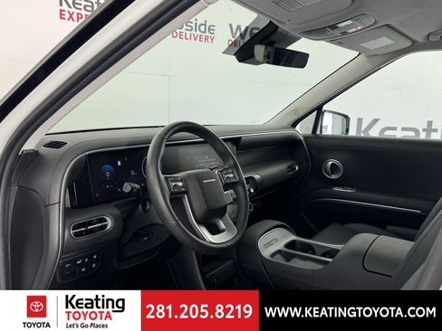 Used 2026 Hyundai Palisade SEL FWD image 13