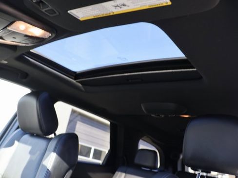 Used 2021 Dodge Durango GT image 19