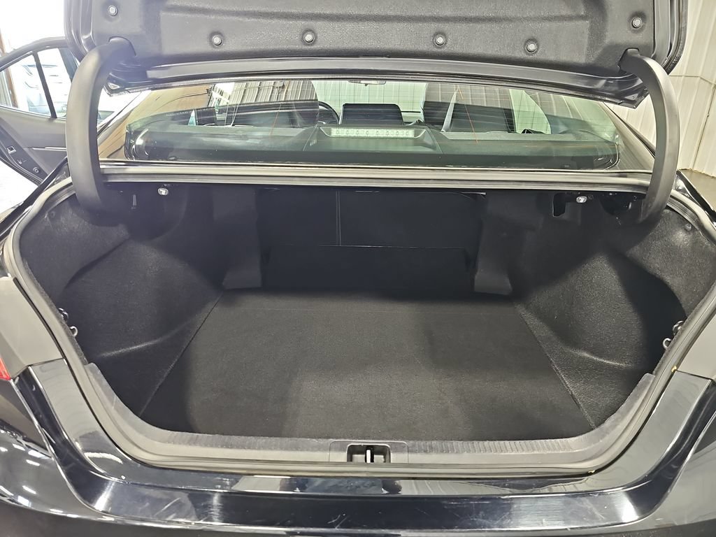 Used 2023 Toyota Camry SE AWD/4WD image 12