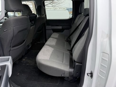 Used 2023 Ford F250 XLT image 3