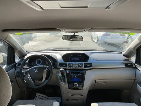 Used 2016 Honda Odyssey SE image 13